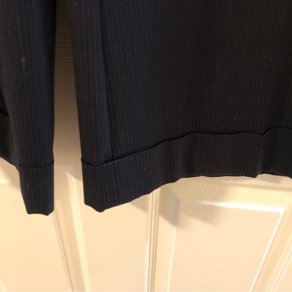 BCBG MaxAzria Navy shadow striped trouser size 0 - Picture 9 of 12